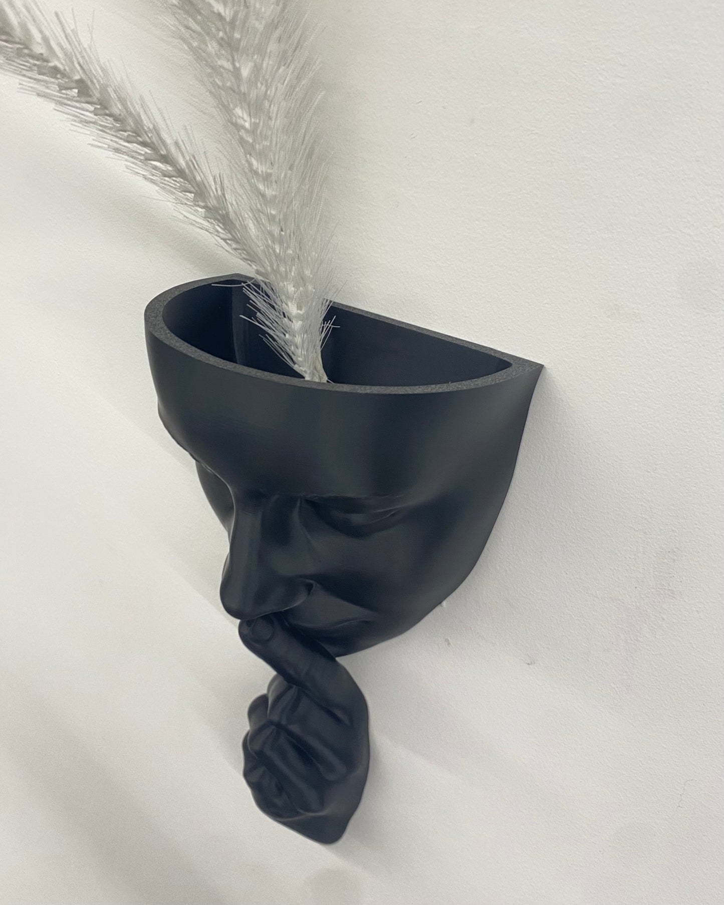 Scultura Fioriera 'Silenzio' – Design Nero Opaco (26 cm)