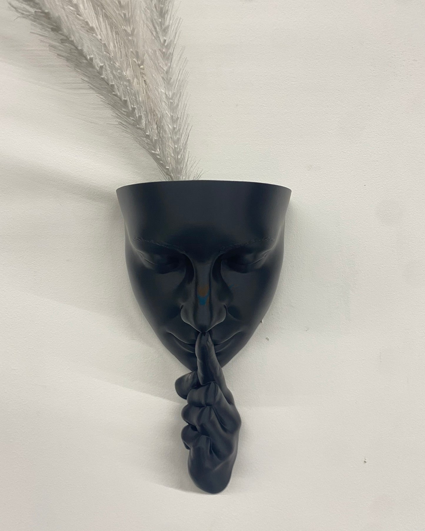 Scultura Fioriera 'Silenzio' – Design Nero Opaco (26 cm)