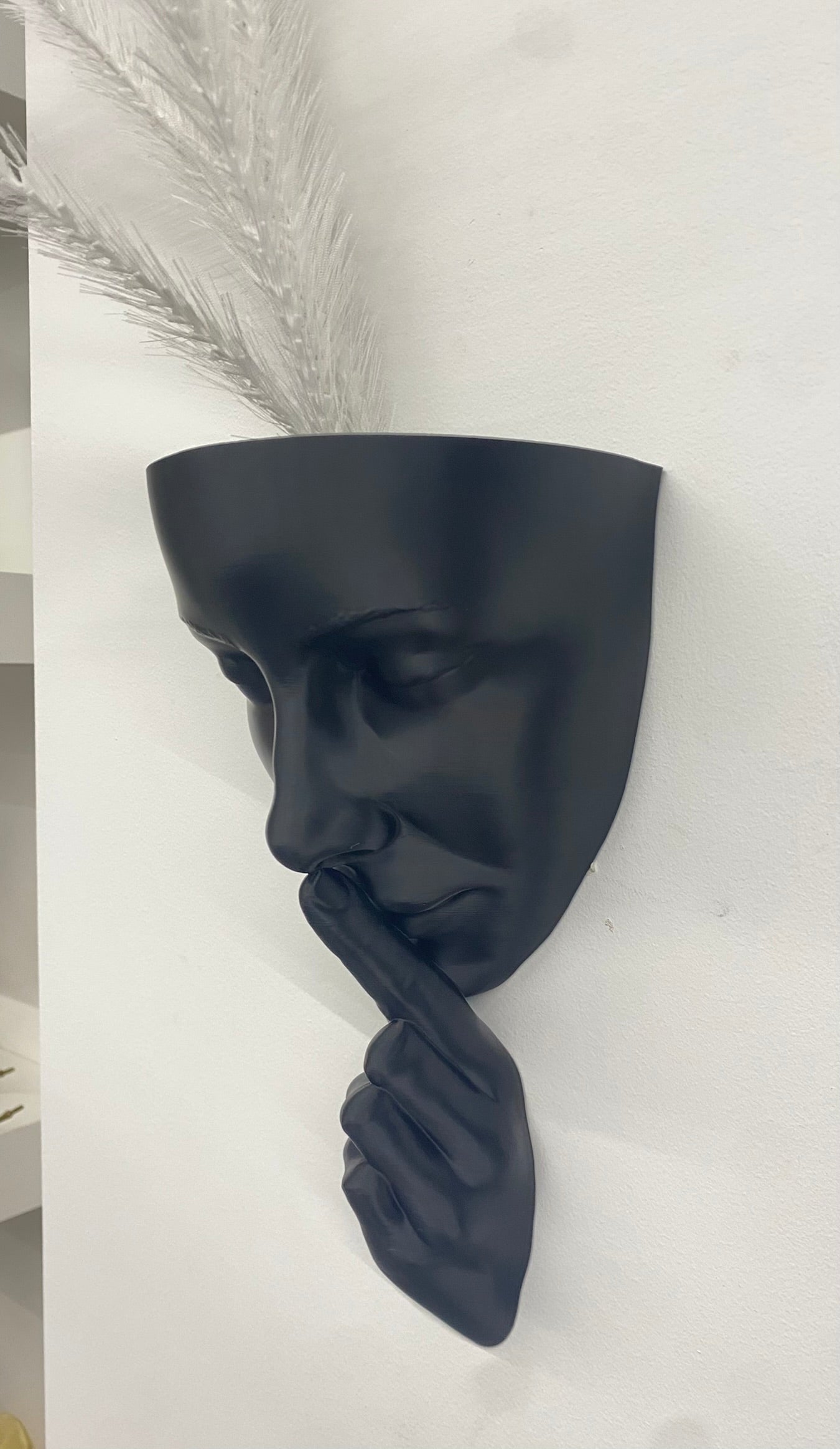 Scultura Fioriera 'Silenzio' – Design Nero Opaco (26 cm)