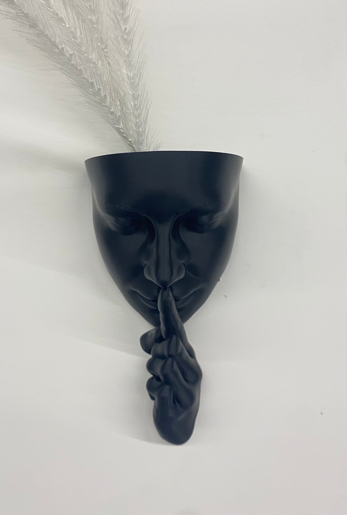 Scultura Fioriera 'Silenzio' – Design Nero Opaco (26 cm)